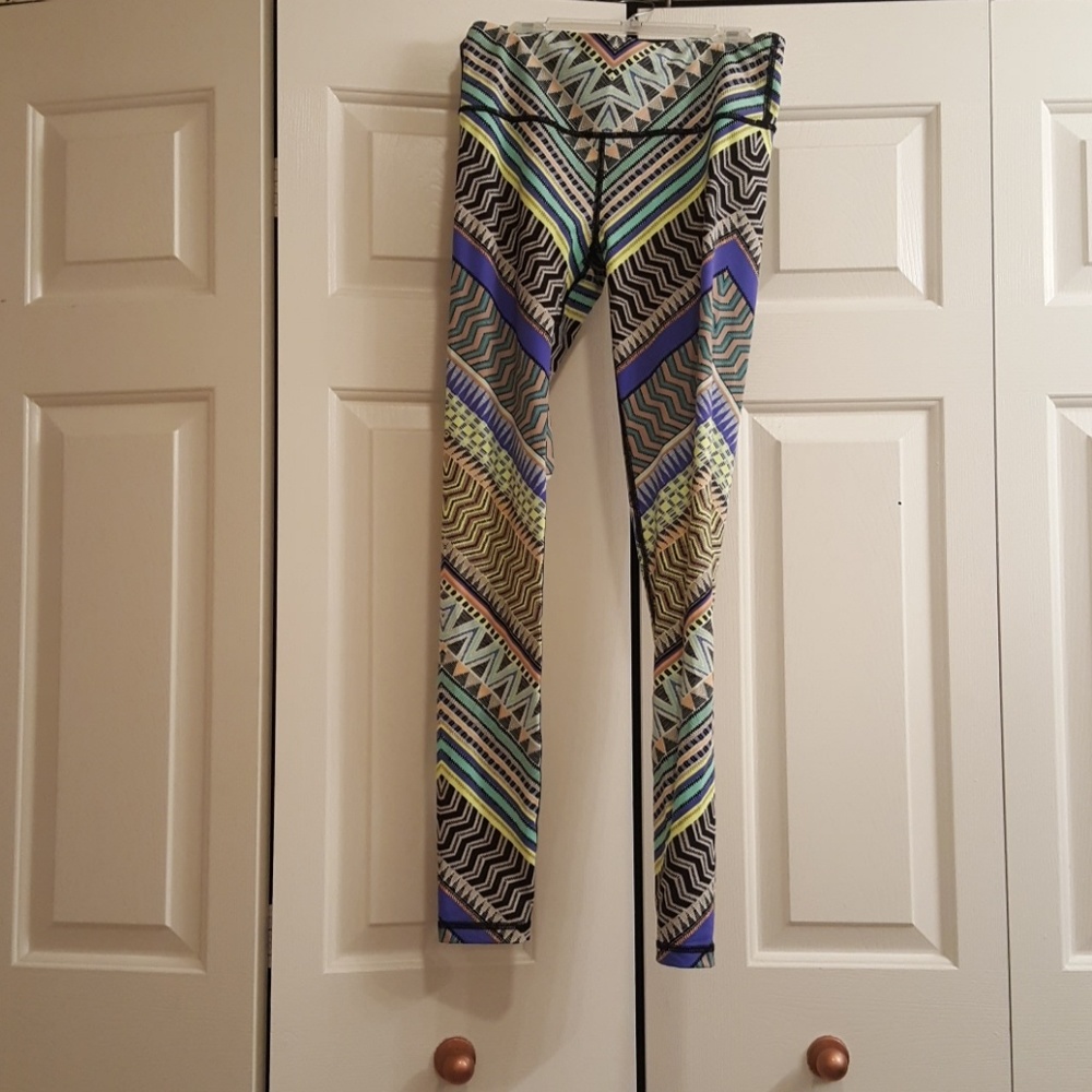 VICTORIA'S SECRET VSX SPORT KNOCKOUT TIGHT SMALL